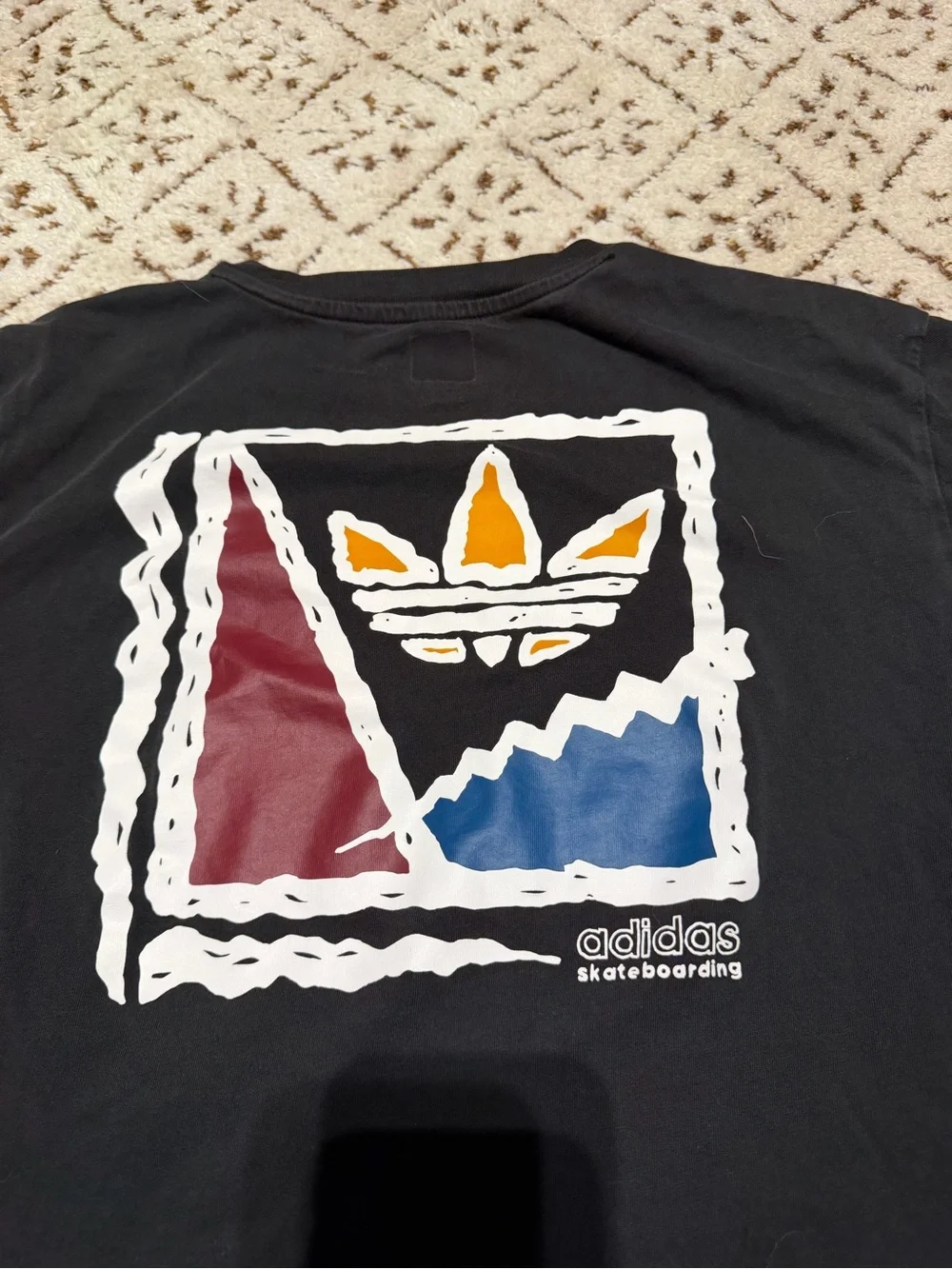 adidas Black Short Sleeve Tee with Multicolor Trefoil Patch Mens size Large